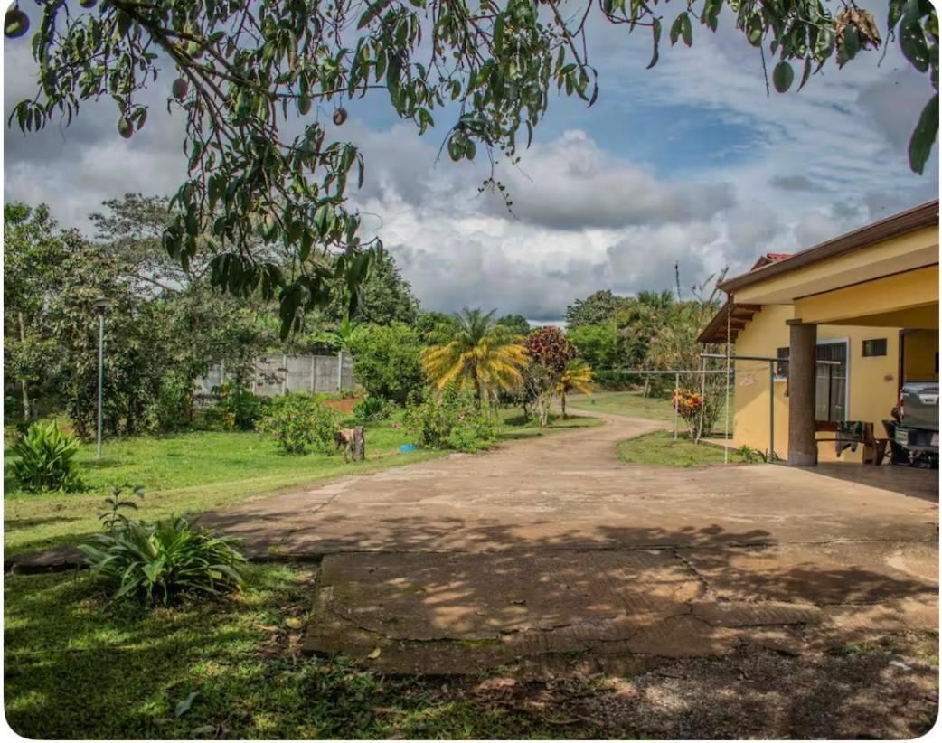 Modern Loft Inside A Beautiful Farm Apartment General Viejo ภายนอก รูปภาพ